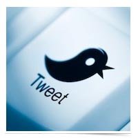 Image of Twitter logo on a keyboard button.